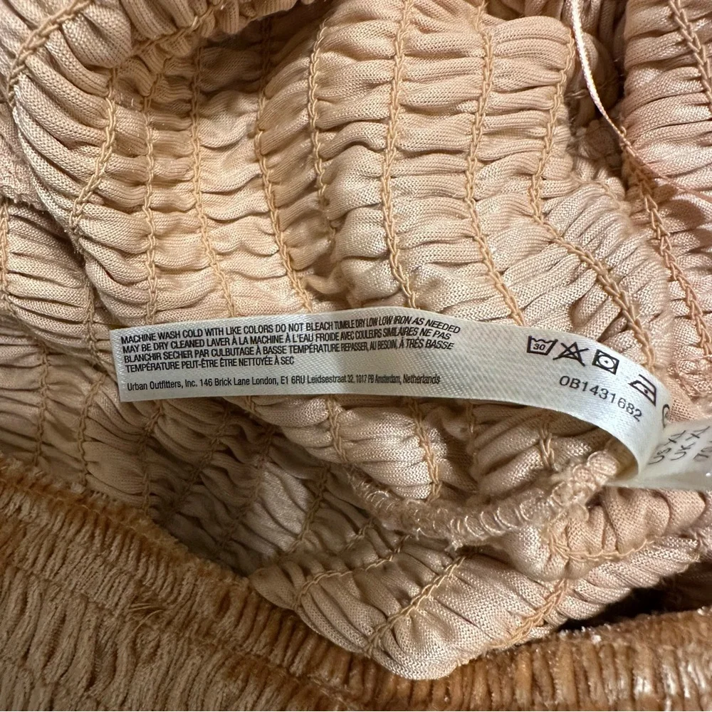 NEW ⭐️⭐️ Intimately Free People Gold velvet Bodysuit with Puff Sleeves sz XL - Picture 8 of 8